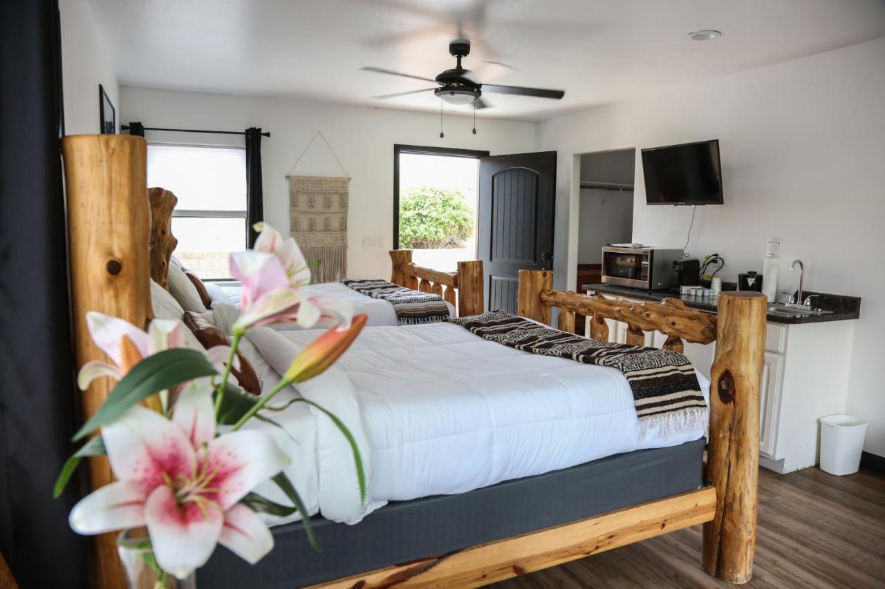 Mayer Creekside Lodge And Cabins מראה חיצוני תמונה